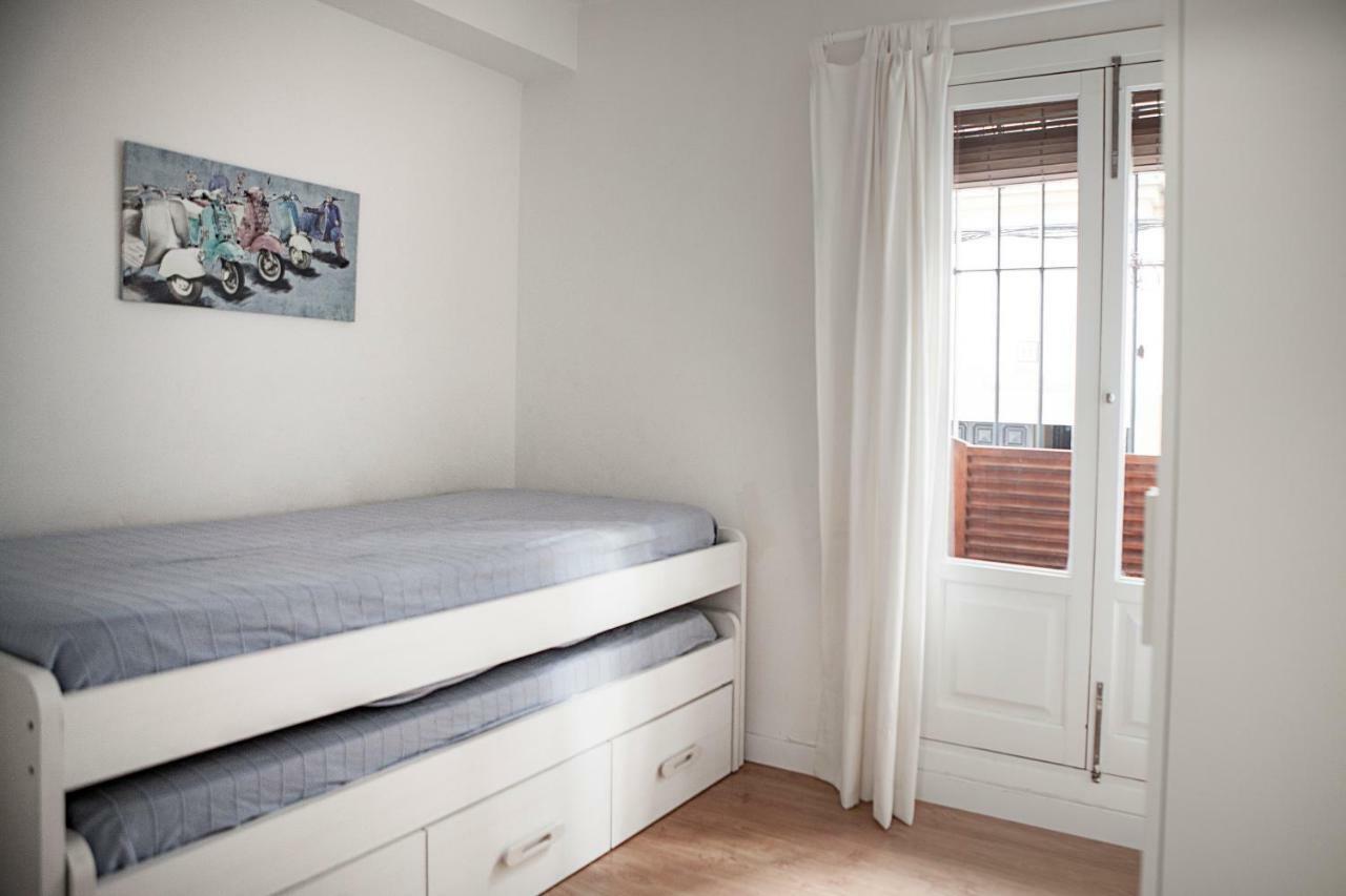Apartamento Mendoza Seville Luaran gambar